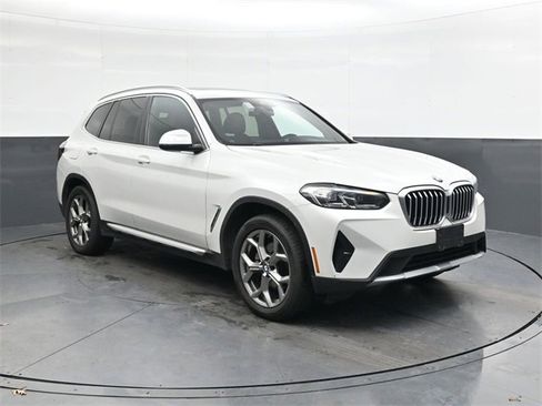 Used 2024 BMW X3 xDrive30i image 2
