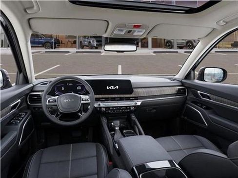 New 2025 Kia Telluride EX w/ EX Captain's Chair Package image 41