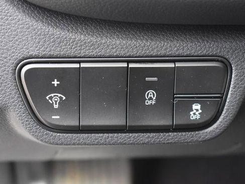 New 2026 Kia Seltos LX FWD image 21