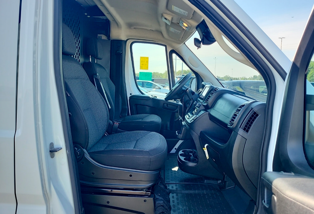 Used 2025 RAM ProMaster 2500 w/ U-Haul Equipment Group FWD image 6