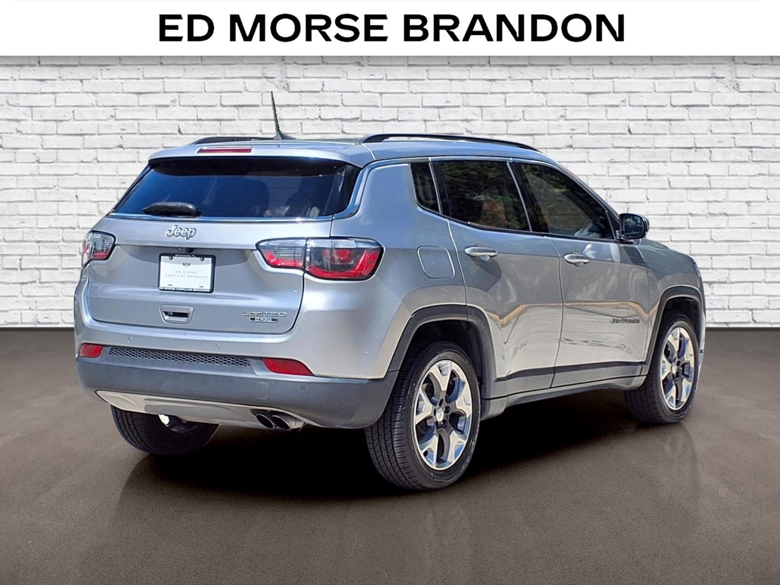 Used 2018 Jeep Compass Limited w/ Navigation Group FWD image 5