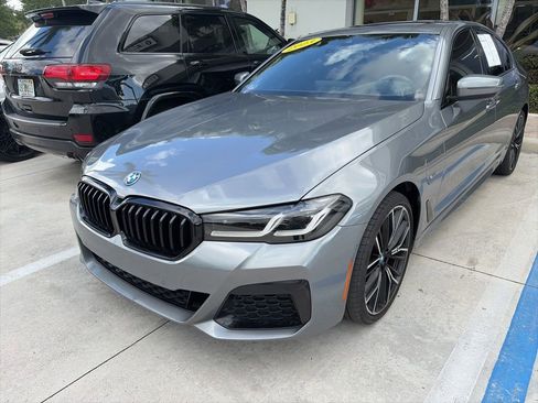 Used 2023 BMW 530e w/ M Sport Package RWD image 3