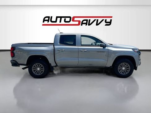 Used 2025 Chevrolet Colorado LT w/ LT Convenience Package AWD/4WD image 8
