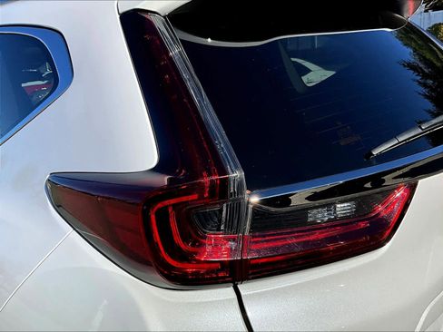 Used 2022 Honda CR-V Touring image 34