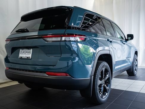 New 2026 Jeep Grand Cherokee Limited AWD/4WD image 4
