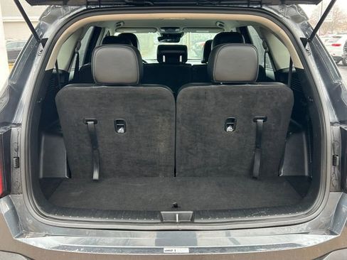 Used 2024 Kia Sorento S image 35