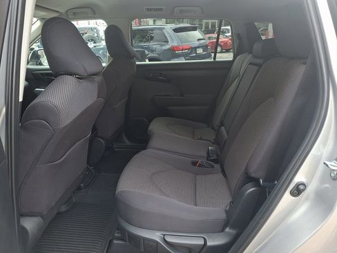 Certified 2025 Toyota Highlander LE AWD/4WD image 10