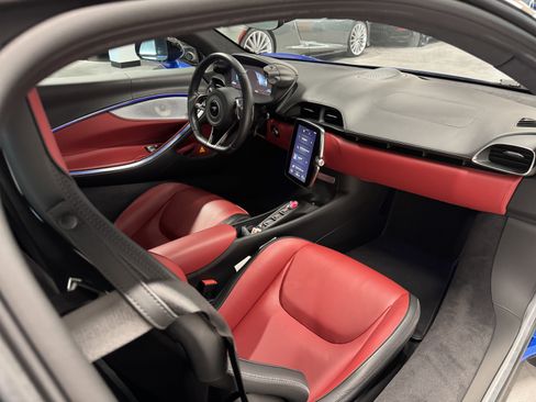 Used 2023 McLaren Artura RWD image 8