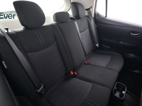 Used 2025 Nissan Leaf S FWD image 5