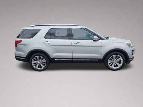 Used 2018 Ford Explorer Limited AWD/4WD image 3