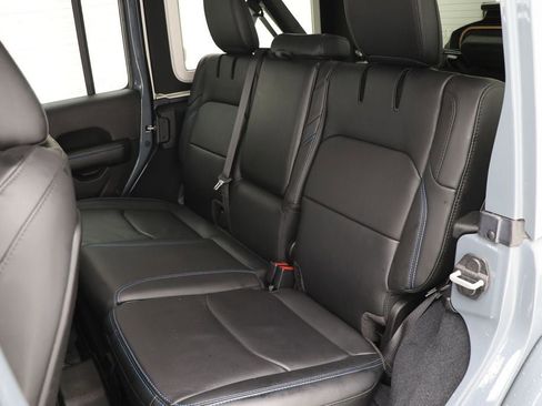 Used 2024 Jeep Wrangler Unlimited Rubicon 4xe image 12