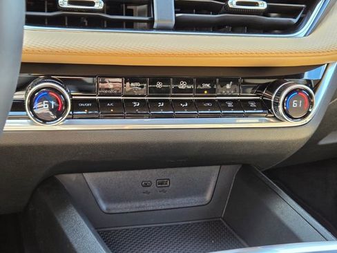 New 2026 Chevrolet Equinox ACTIV w/ Safety and Technology Package image 26