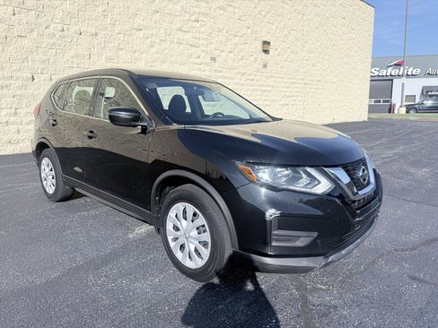 Used 2017 Nissan Rogue S FWD image 7