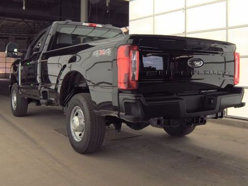 Used 2026 Ford F250 XL AWD/4WD image 3