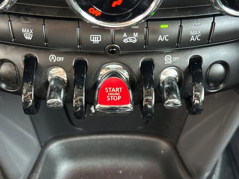 Used 2015 MINI Cooper 2-Door Hardtop image 30