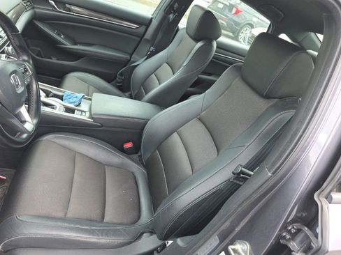 Used 2020 Honda Accord Sport image 10