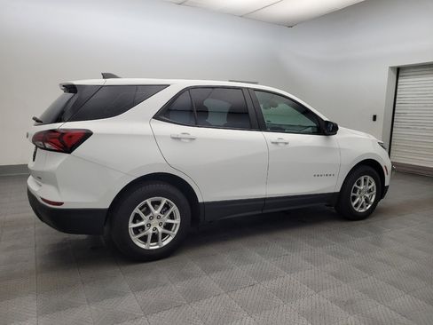 Used 2022 Chevrolet Equinox LS image 10