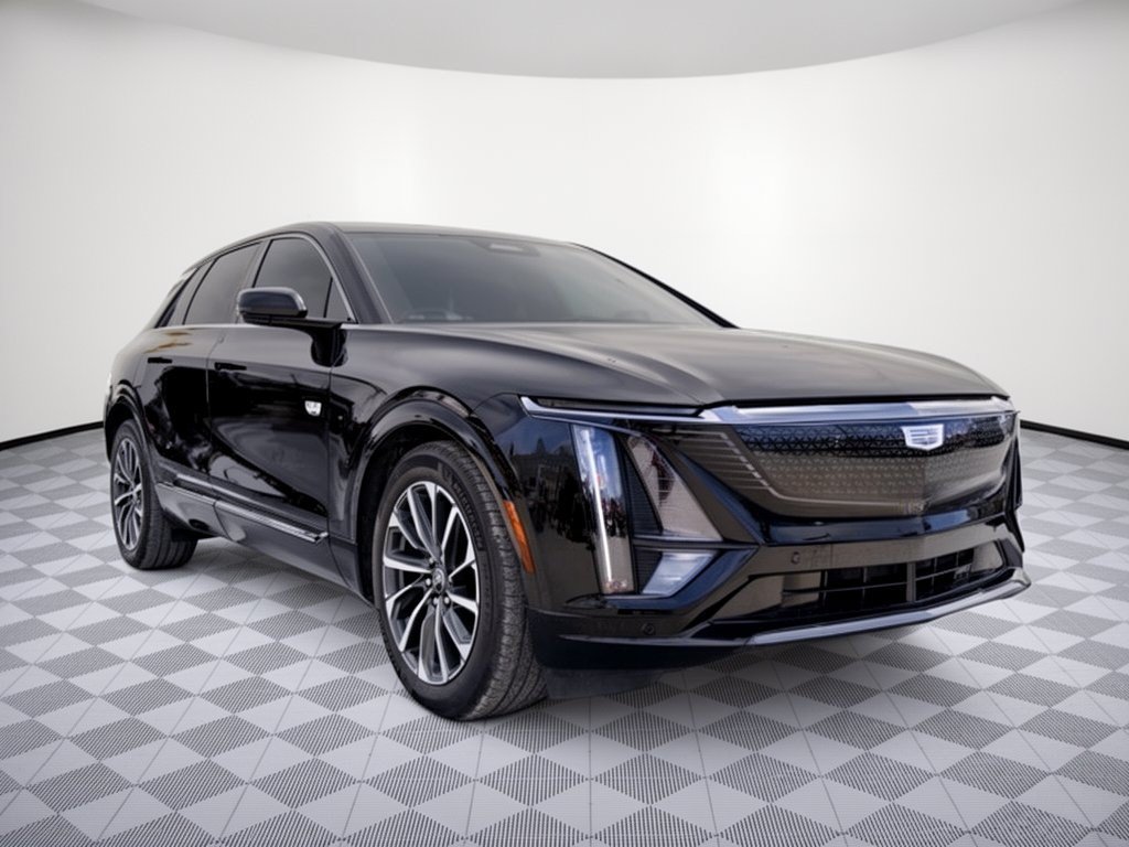 Used 2024 Cadillac Lyriq Sport RWD image 7