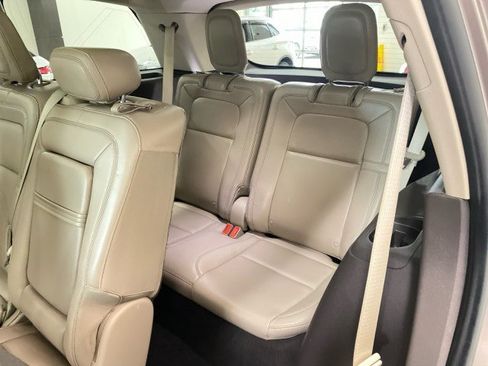 Used 2020 Lincoln Aviator Reserve w/ Equipment Group 201A AWD/4WD image 10