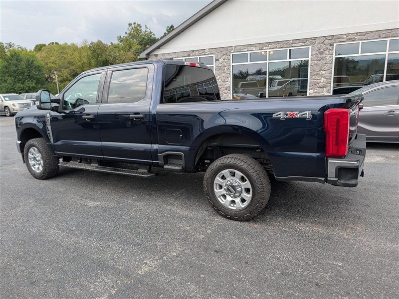 Used 2024 Ford F250 XLT AWD/4WD image 4