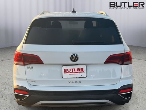 Used 2022 Volkswagen Taos SE FWD image 5