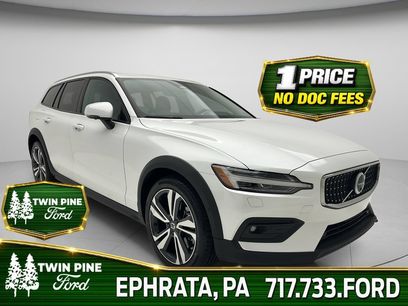 Used 2025 Volvo V60 B5 Cross Country Plus