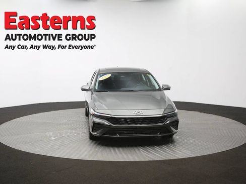 Used 2024 Hyundai Elantra Limited FWD image 54