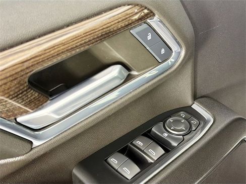 Used 2024 Chevrolet Silverado 2500 LT image 17