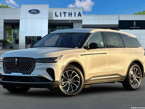 New 2026 Lincoln Nautilus Premier image 1