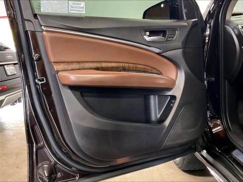 Used 2018 Acura MDX FWD w/ Advance Package image 23