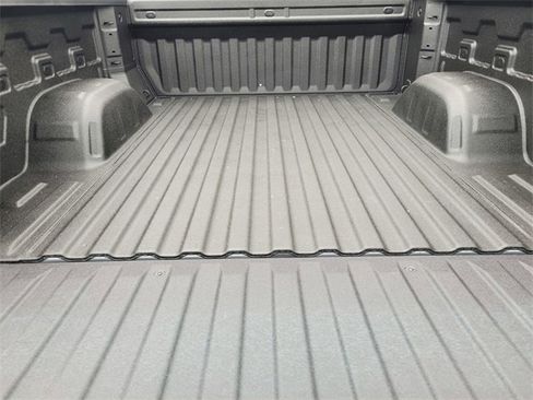 Used 2024 Chevrolet Silverado 1500 Custom image 33