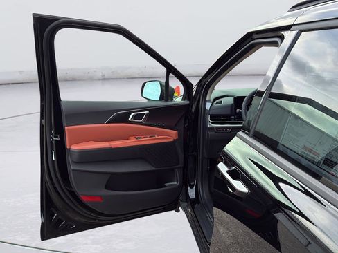 New 2026 Kia Carnival SX FWD image 29