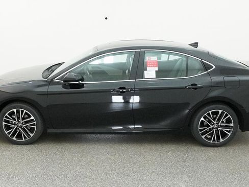 New 2026 Toyota Camry XLE image 6