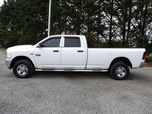 Used 2012 RAM 2500 ST w/ Chrome Appearance Group AWD/4WD image 2