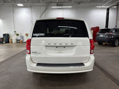 Used 2013 Dodge Grand Caravan SE FWD image 4