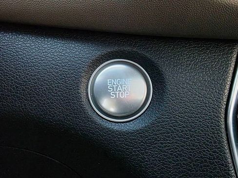 Used 2020 Hyundai Santa Fe SEL w/ Convenience + Premium Package image 36