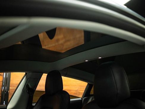 Used 2018 Tesla Model 3 Long Range image 20