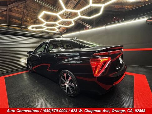 Used 2019 Toyota Mirai FWD image 4