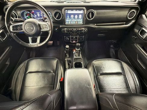 Used 2023 Jeep Wrangler Unlimited Sahara w/ Cold Weather Group AWD/4WD image 16