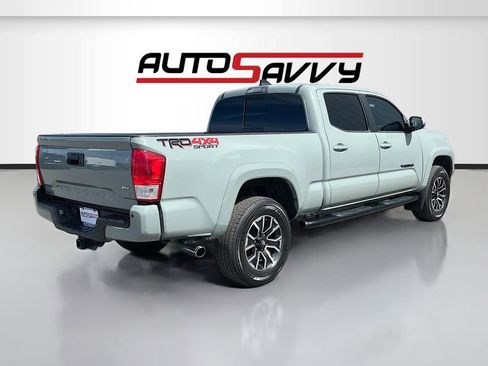 Used 2022 Toyota Tacoma TRD Sport w/ Technology Package image 7