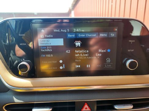 Used 2020 Hyundai Sonata SEL w/ Premium Package FWD image 19