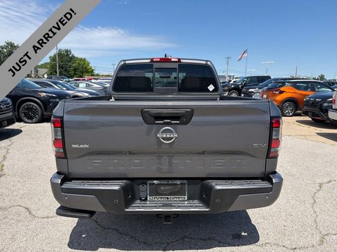 Certified 2022 Nissan Frontier SV RWD image 6