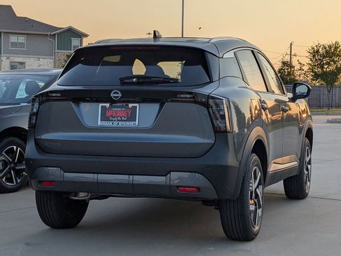 New 2026 Nissan Kicks SV FWD image 4