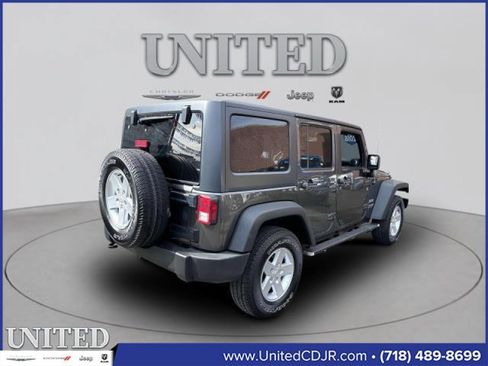 Used 2018 Jeep Wrangler Unlimited Sport S image 3