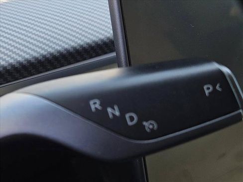 Used 2021 Tesla Model 3 Standard Range Plus RWD image 9