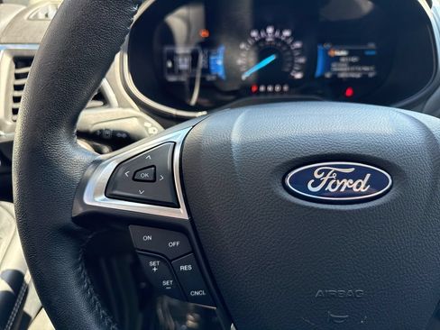 Used 2022 Ford Edge Titanium AWD/4WD image 30