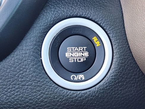 Used 2019 RAM 1500 Laramie w/ Sport Appearance Package image 12