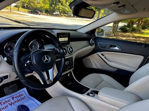 Used 2015 Mercedes-Benz GLA 250 4MATIC w/ Premium Package image 15