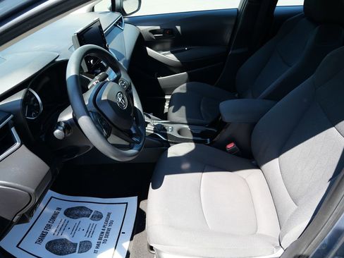 Used 2022 Toyota Corolla LE FWD image 10