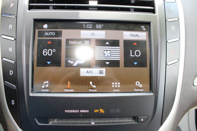 Used 2018 Lincoln MKC Premiere FWD image 28